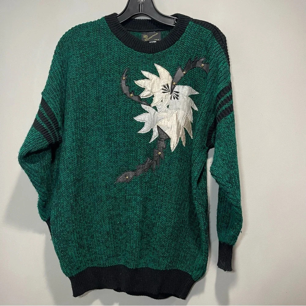 Vintage Essence Green Knit Floral Pattern Sweater Women Size Small Made In USA